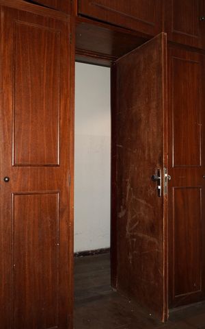 Casa à venda com 250m², 6 quartos e 5 vagas Casa à venda com 250m², 6 quartos e 5 vagasQuarto (Barracão)