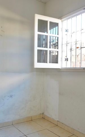 Casa à venda com 250m², 6 quartos e 5 vagas Casa à venda com 250m², 6 quartos e 5 vagasSala 2 (Apartamento)