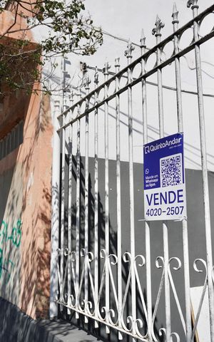 Casa à venda com 250m², 6 quartos e 5 vagas Casa à venda com 250m², 6 quartos e 5 vagasInstalação de Placa 5A- Foto 1