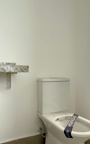 Apartamento à venda com 67m², 2 quartos e 1 vaga Apartamento à venda com 67m², 2 quartos e 1 vagaBanheiro da Suíte