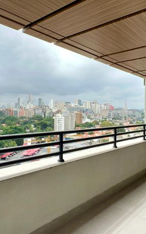 Apartamento à venda com 67m², 2 quartos e 1 vaga Apartamento à venda com 67m², 2 quartos e 1 vagaVaranda