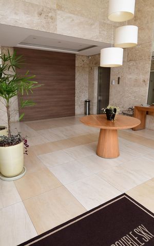 Apartamento para alugar com 188m², 3 quartos e 3 vagasHall social