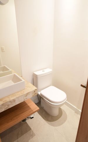 Apartamento para alugar com 188m², 3 quartos e 3 vagasLavabo