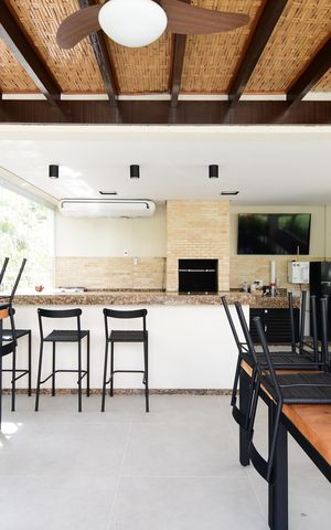 Apartamento para alugar com 188m², 3 quartos e 3 vagasÁrea comum - Churrasqueira