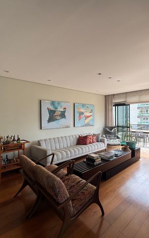 Apartamento à venda com 197m², 4 quartos e 3 vagas