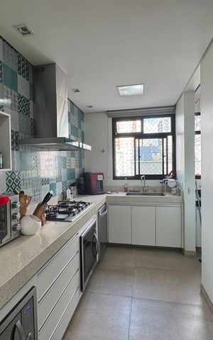 Apartamento à venda com 197m², 4 quartos e 3 vagas