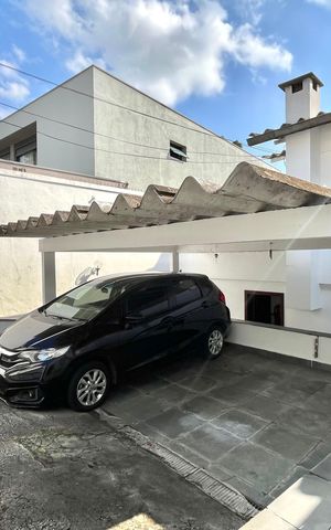 Casa à venda com 134m², 3 quartos e 2 vagas Casa à venda com 134m², 3 quartos e 2 vagasGaragem