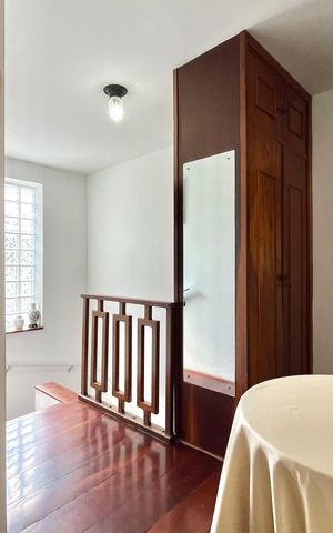 Casa à venda com 134m², 3 quartos e 2 vagas Casa à venda com 134m², 3 quartos e 2 vagasCorredor