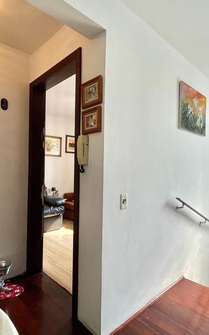 Casa à venda com 134m², 3 quartos e 2 vagas Casa à venda com 134m², 3 quartos e 2 vagasCorredor