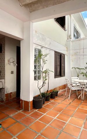Casa à venda com 134m², 3 quartos e 2 vagas Casa à venda com 134m², 3 quartos e 2 vagasQuintal