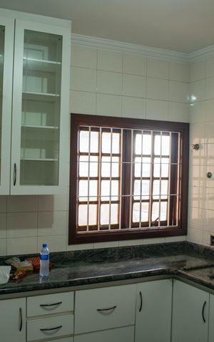 Casa à venda com 259m², 3 quartos e 4 vagas Casa à venda com 259m², 3 quartos e 4 vagasCozinha