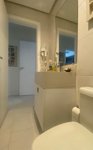 Apartamento para alugar com 166m², 4 quartos e 2 vagas Apartamento para alugar com 166m², 4 quartos e 2 vagasBanheiro