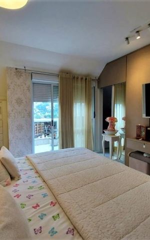 Apartamento para alugar com 166m², 4 quartos e 2 vagas Apartamento para alugar com 166m², 4 quartos e 2 vagasQuarto