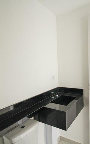 Apartamento à venda com 42m², 2 quartos e 1 vaga Apartamento à venda com 42m², 2 quartos e 1 vagaBanheiro