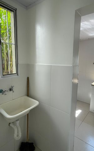 Casa para alugar com 42m², 1 quarto e sem vaga