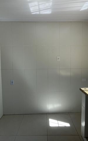 Casa para alugar com 42m², 1 quarto e sem vaga