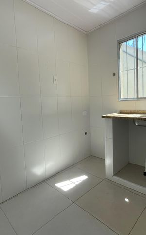 Casa para alugar com 42m², 1 quarto e sem vaga