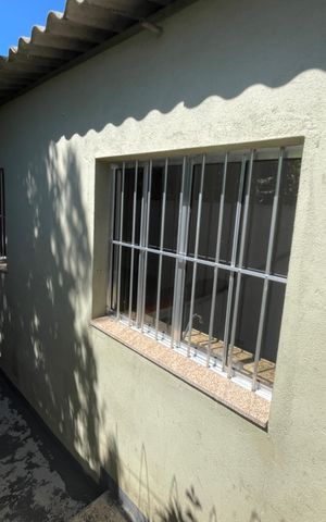 Casa para alugar com 42m², 1 quarto e sem vaga