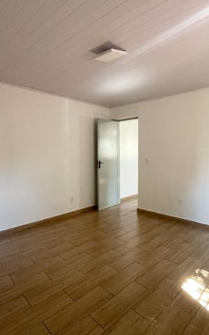 Casa para alugar com 42m², 1 quarto e sem vaga