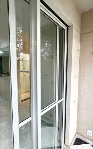 Apartamento à venda com 58m², 3 quartos e 1 vaga Apartamento à venda com 58m², 3 quartos e 1 vagaVaranda da Sala
