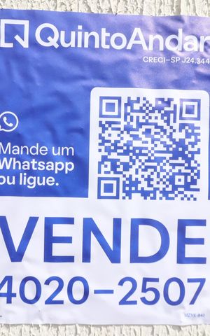 Casa à venda com 215m², 3 quartos e 2 vagasPlaca