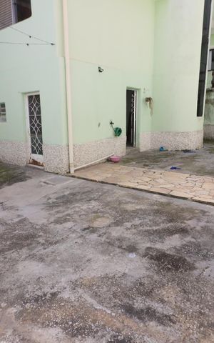 Casa à venda com 215m², 3 quartos e 2 vagasQuintal