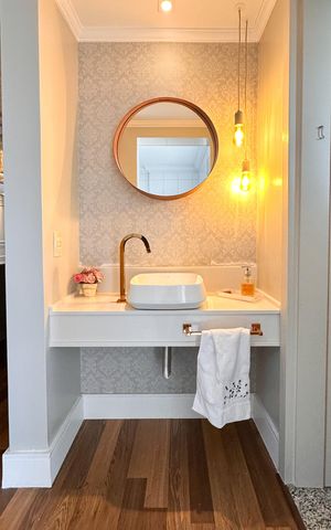 Apartamento à venda com 158m², 3 quartos e 3 vagas Apartamento à venda com 158m², 3 quartos e 3 vagasLavabo