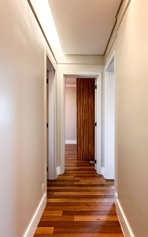 Apartamento à venda com 158m², 3 quartos e 3 vagas Apartamento à venda com 158m², 3 quartos e 3 vagasAcesso aos Quartos