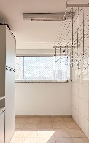 Apartamento à venda com 158m², 3 quartos e 3 vagas Apartamento à venda com 158m², 3 quartos e 3 vagasÁrea de Serviço