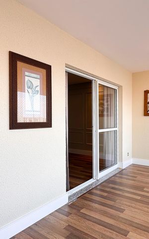 Apartamento à venda com 158m², 3 quartos e 3 vagas Apartamento à venda com 158m², 3 quartos e 3 vagasSacada