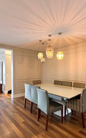 Apartamento à venda com 158m², 3 quartos e 3 vagas Apartamento à venda com 158m², 3 quartos e 3 vagasSala de Jantar