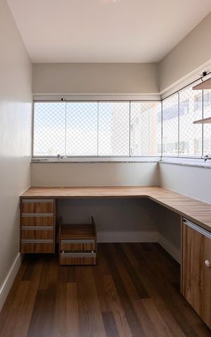 Apartamento à venda com 158m², 3 quartos e 3 vagas Apartamento à venda com 158m², 3 quartos e 3 vagasVaranda da Suíte 3
