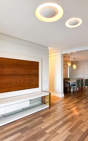 Apartamento à venda com 158m², 3 quartos e 3 vagas Apartamento à venda com 158m², 3 quartos e 3 vagasSala