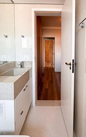 Apartamento à venda com 158m², 3 quartos e 3 vagas Apartamento à venda com 158m², 3 quartos e 3 vagasBanheiro da Suíte 2