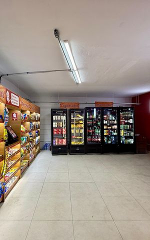 Apartamento à venda com 64m², 2 quartos e 1 vaga Apartamento à venda com 64m², 2 quartos e 1 vagaMercadinho