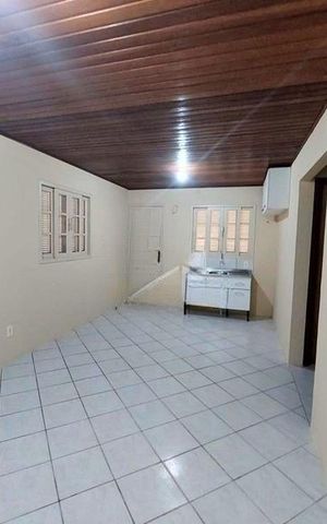 Casa para alugar com 55m², 2 quartos e 2 vagas Casa para alugar com 55m², 2 quartos e 2 vagasCozinha