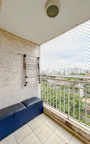 Apartamento à venda com 66m², 2 quartos e 1 vagaVaranda