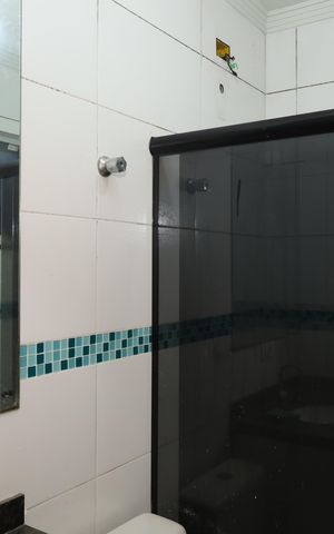 Casa à venda com 120m², 3 quartos e 2 vagasBanheiro social 