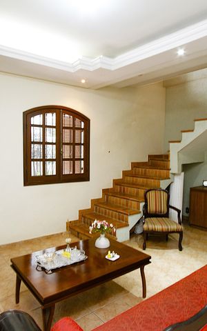 Casa à venda com 360m², 4 quartos e 4 vagasSala casa 1