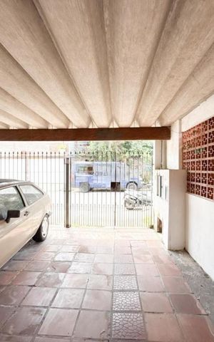 Casa à venda com 142m², 2 quartos e 2 vagas
