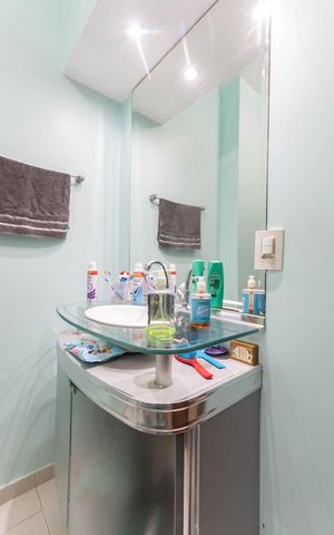 Casa à venda com 100m², 2 quartos e 1 vagaBanheiro