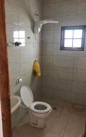 Casa à venda com 160m², 1 quarto e 1 vaga Casa à venda com 160m², 1 quarto e 1 vagaBanheiro
