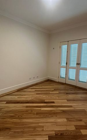 Casa de condomínio à venda com 500m², 4 quartos e 4 vagas Casa de condomínio à venda com 500m², 4 quartos e 4 vagasQuarto 1