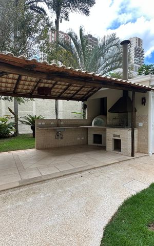 Casa de condomínio à venda com 500m², 4 quartos e 4 vagas Casa de condomínio à venda com 500m², 4 quartos e 4 vagasChurrasqueira