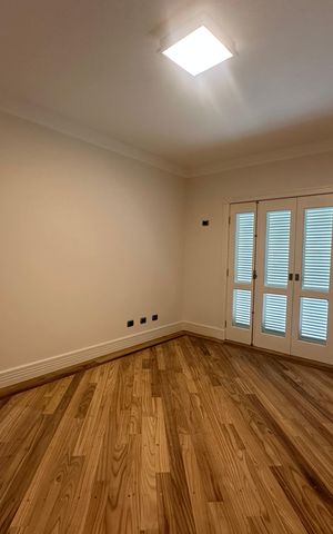 Casa de condomínio à venda com 500m², 4 quartos e 4 vagas Casa de condomínio à venda com 500m², 4 quartos e 4 vagasSuíte 2