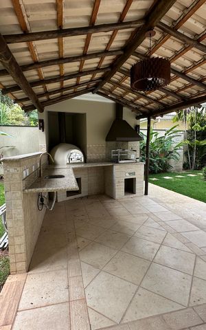 Casa de condomínio à venda com 500m², 4 quartos e 4 vagas Casa de condomínio à venda com 500m², 4 quartos e 4 vagasChurrasqueira