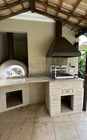 Casa de condomínio à venda com 500m², 4 quartos e 4 vagas Casa de condomínio à venda com 500m², 4 quartos e 4 vagasChurrasqueira