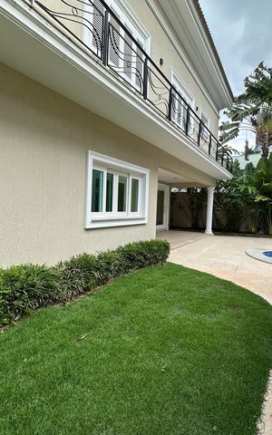 Casa de condomínio à venda com 500m², 4 quartos e 4 vagas Casa de condomínio à venda com 500m², 4 quartos e 4 vagasQuintal