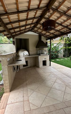 Casa de condomínio à venda com 500m², 4 quartos e 4 vagas Casa de condomínio à venda com 500m², 4 quartos e 4 vagasChurrasqueira