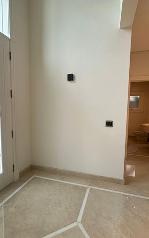 Casa de condomínio à venda com 500m², 4 quartos e 4 vagas Casa de condomínio à venda com 500m², 4 quartos e 4 vagasCorredor
